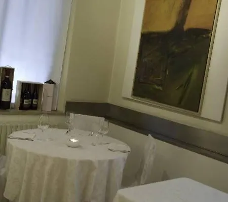 Porta San Zeno Hotel *